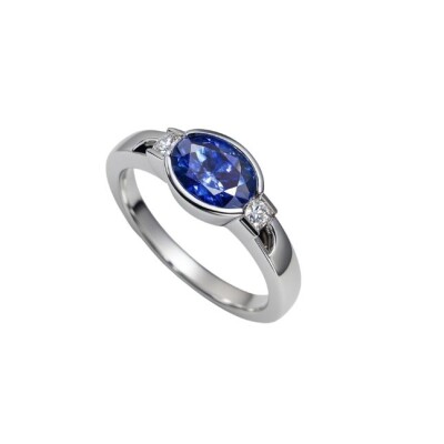 Bague or blanc, saphir et diamants