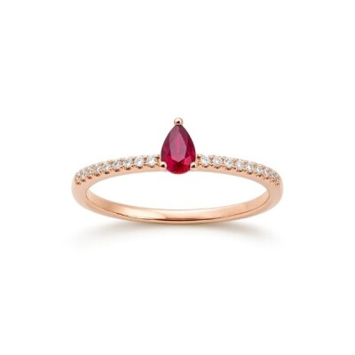 Bague or rose, rubis et diamants