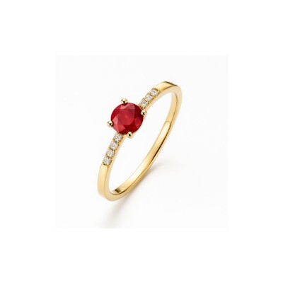 Bague or jaune, rubis et diamants