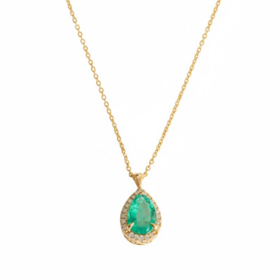 Collier or jaune, émeraude et diamants