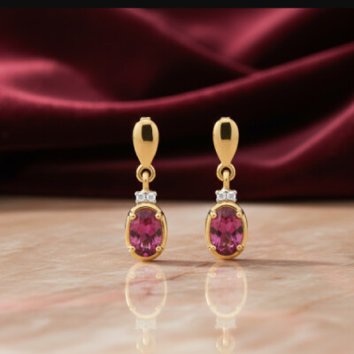 Boucles oreilles or jaune 18 cts, rubis et diamants