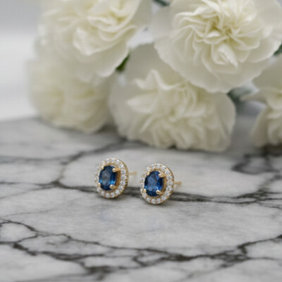 boucles d'oreille en or jaune, saphir et diamants