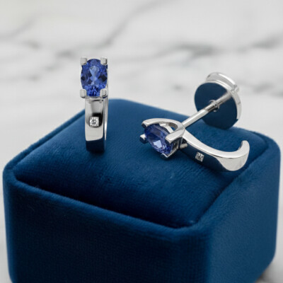 Demi créoles or blanc, saphir et diamants