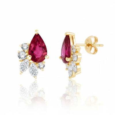 Boucles oreilles or jaune 18 cts, rubis et diamants