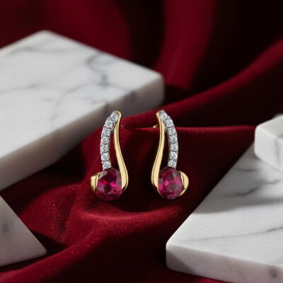 Boucles oreilles or jaune 18 cts, rubis et diamants