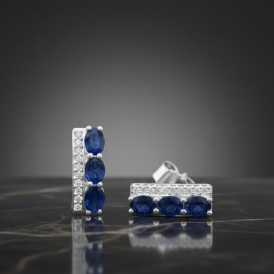 Boucles d'oreilles en or blanc 18 cts, saphirs et diamants