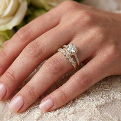 Alliance or jaune 18 cts et diamants