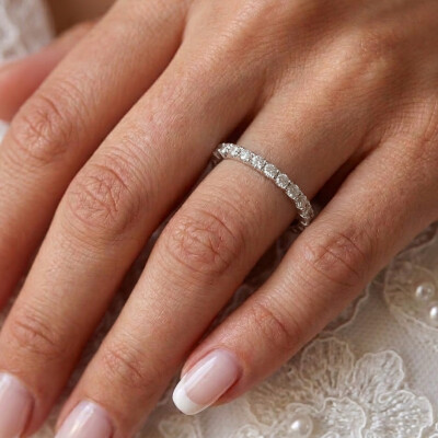 Alliance or blanc 18 cts et diamants