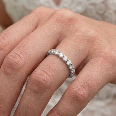 Alliance or blanc 18 cts et diamants