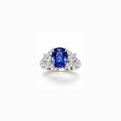 Bague or blanc saphir et diamants