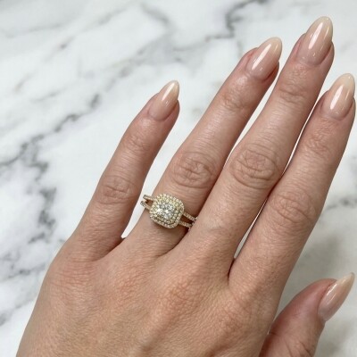 Bague or jaune et diamants