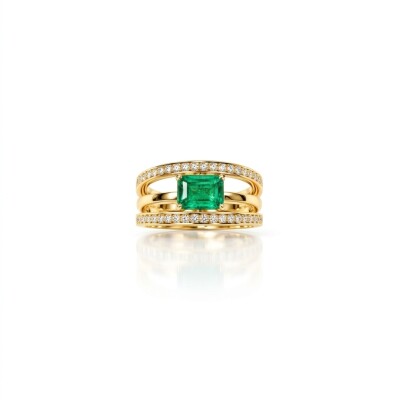Bague or jaune émeraude et diamants
