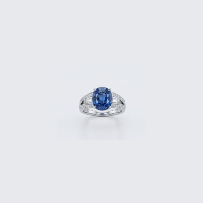 Bague or blanc saphir et diamants