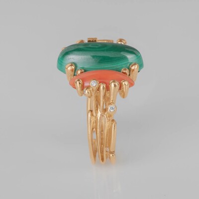 Bague Ole Lynggaard Boho en or jaune, malachite, corail et diamants