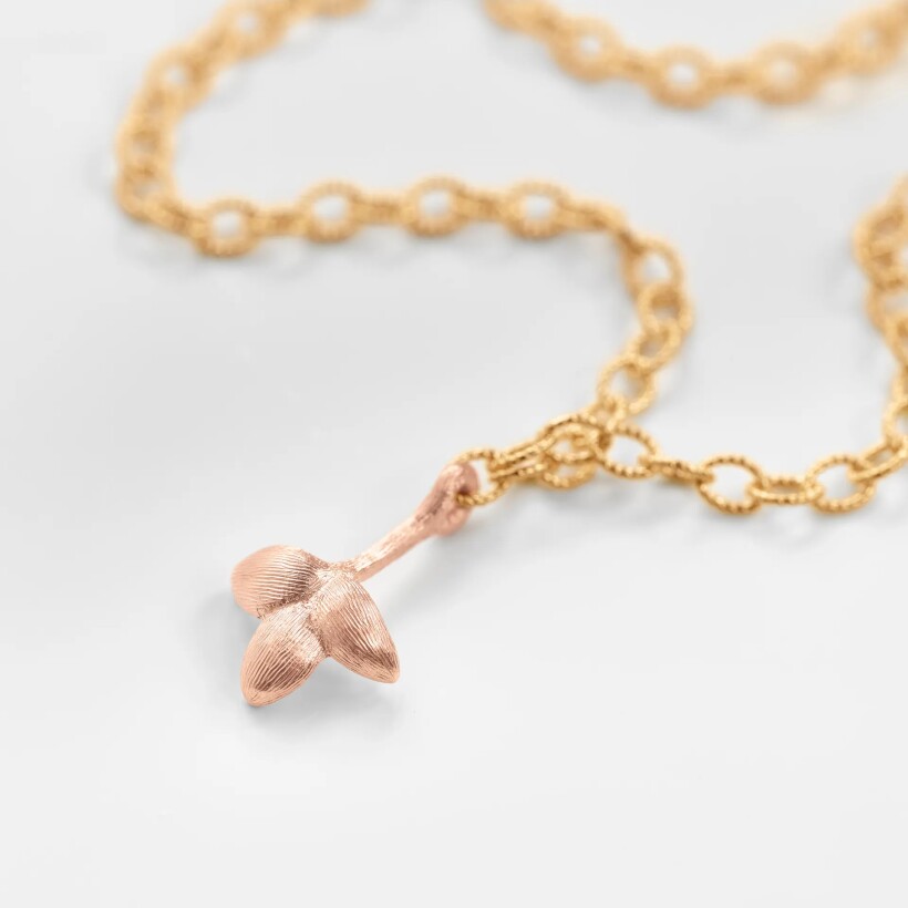 Ole Lynggaard Lotus necklace, twisted anchor chain in yellow gold, leaf in rose gold