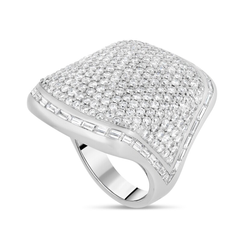 Savonnette white gold diamond ring