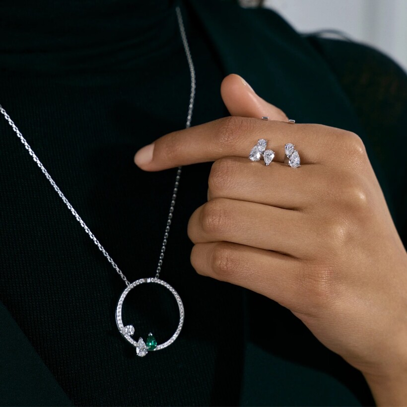 Repossi Serti Sur Vide necklace, white gold, diamonds, emerald