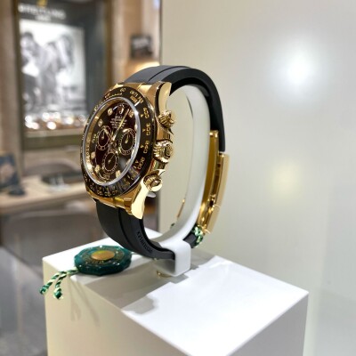 Rolex Daytona 116518LN – Yellow Gold – Black Dial with Diamond Indexes – Oysterflex – 2020