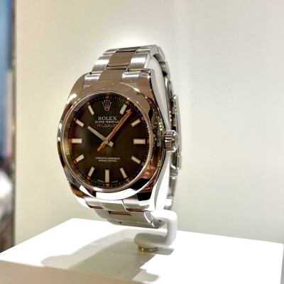 Rolex Milgauss – Réf. 116400 – Cadran Noir – Full Set – 2010 - Série V