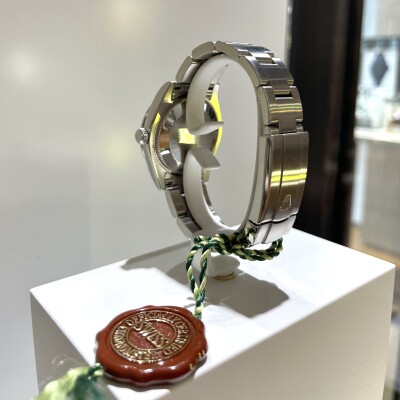 Rolex Oyster Perpetual 31 – Réf. 177200 – Cadran Violet Roman – Full Set
