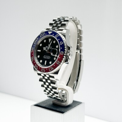 Rolex GMT-Master II – Ref. 126710BLRO – Black Dial – Pepsi Bezel – Full Set – 2020