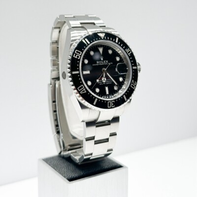 Rolex Sea-Dweller – Ref. 126600 – Black Dial – Full Set 2022