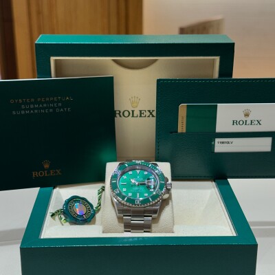 Rolex Submariner “Hulk” – Ref. 116610LV – Green Dial – Full Set – 2017