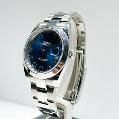 Rolex Datejust 41 – Réf. 126300 – Cadran Bleu Index Chiffres Romains – Full Set – 2023