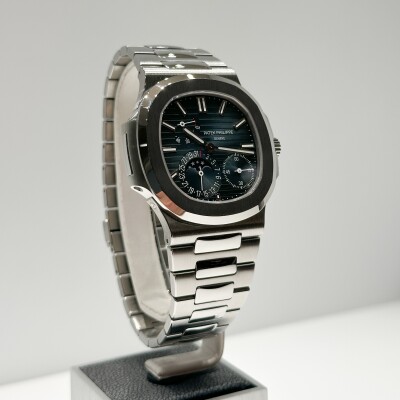 Patek Philippe Nautilus – Réf. 5712/1A-001 – Acier – Cadran Bleu – Full Set