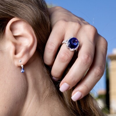 Precious Balance Earrings – Sapphires & Diamonds Karima Raynal