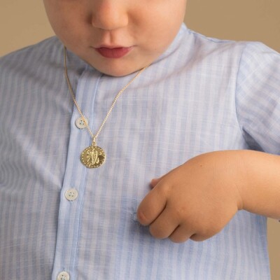 Arthus Bertrand Lay's Guardian Angel medal, 18 mm, polished yellow gold