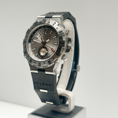 BVLGARI Diagono GMT – Réf. GMT40S – Acier & Caoutchouc Noir