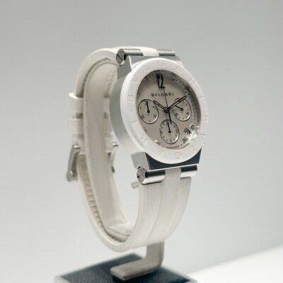 BVLGARI Diagono Chronographe – Réf. 1019993 – Acier & Céramique Blanche – Cadran Nacre & Diamants