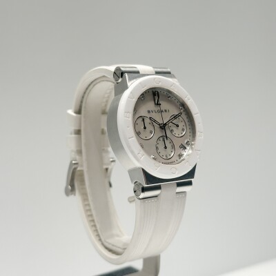 BVLGARI Diagono Chronograph – Ref. 1019993 – Steel & White Ceramic – Mother-of-Pearl Dial with Diamonds