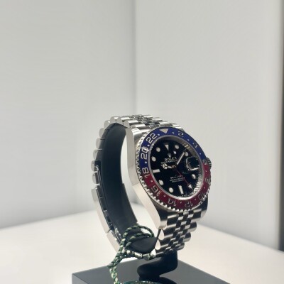 Rolex GMT-Master II “Pepsi” – Ref. 126710BLRO – Red & Blue Bezel – Full Set 2019