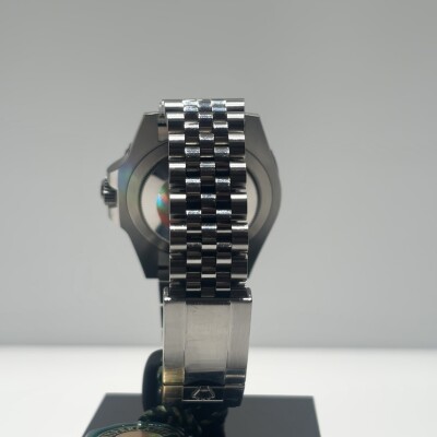 Rolex GMT-Master II “Pepsi” – Ref. 126710BLRO – Red & Blue Bezel – Full Set 2019