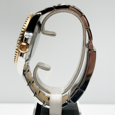 Rolex Submariner Date – Réf. 126613LB – Acier & Or Jaune – Cadran Bleu – Lunette Bleue – Full Set