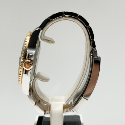 Rolex Submariner Date – Réf. 126613LN – Acier & Or Jaune – Cadran Noir – Lunette Noire – Full Set 2024