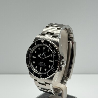 Rolex Submariner No Date – Réf. 124060 – Acier – Cadran Noir – Lunette Noire – Full Set 2021