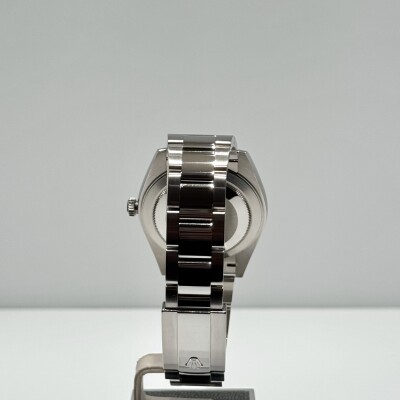 Rolex Oyster Perpetual Datejust 41 – Réf. 126300 – Acier – Cadran Blanc à Chiffres Romains