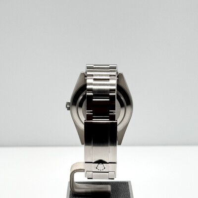 Rolex Oyster Perpetual Explorer – Réf. 214270 – Acier – Cadran Noir – Full Set