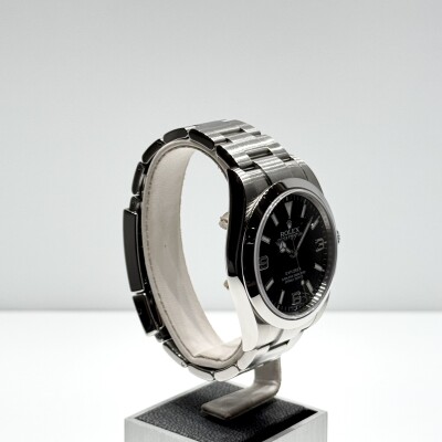 Rolex Oyster Perpetual Explorer – Réf. 214270 – Acier – Cadran Noir – Full Set