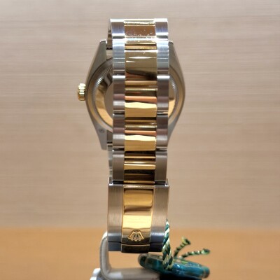 Rolex Datejust – Ref. 126233 – Steel & Yellow Gold – Champagne Dial – Fluted Bezel – Full Set 2021