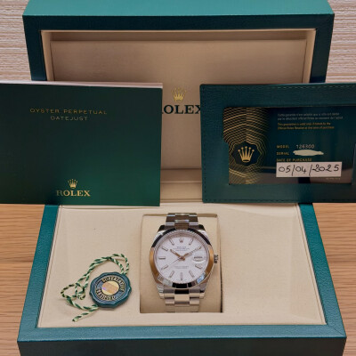 Rolex Datejust 41 – Ref. 126300 – Steel – White Dial – Smooth Bezel – Full Set