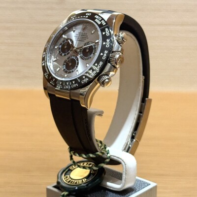 Rolex Cosmograph Daytona – Ref. 116519LN – White Gold – Silver Dial – Black Bezel – Oysterflex Bracelet - Full Set 2023
