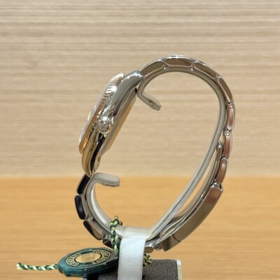 Rolex Datejust 36 – Réf. 126234 – Acier & Or Blanc – Cadran Aubergine – Lunette Cannelée – Full Set 2023