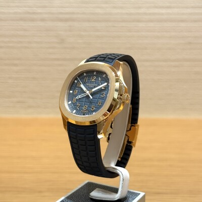 Patek Philippe Aquanaut Travel Time – Réf. 5269R-001 – Or Rose – Cadran Bleu – Bracelet Caoutchouc – Full Set
