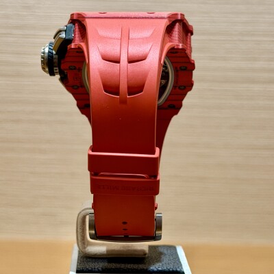 Richard Mille RM 11-03 – Carbone & Quartz TPT – Chronographe Flyback – Cadran Squelette – Bracelet Rouge – Full Set