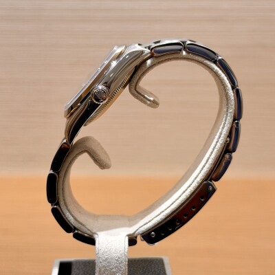 Rolex Oyster Perpetual 77080 – Acier – Cadran argenté – 31 mm