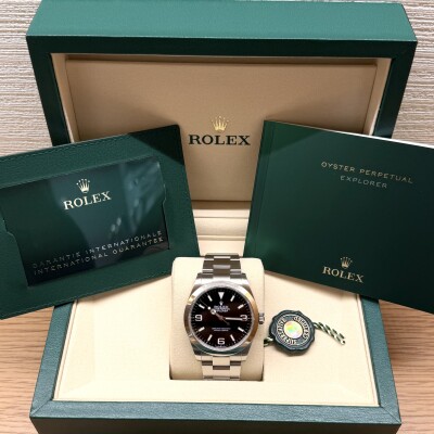 Rolex Explorer 39 – Réf. 214270 – Acier – Cadran Noir – Bracelet Oyster - Full Set